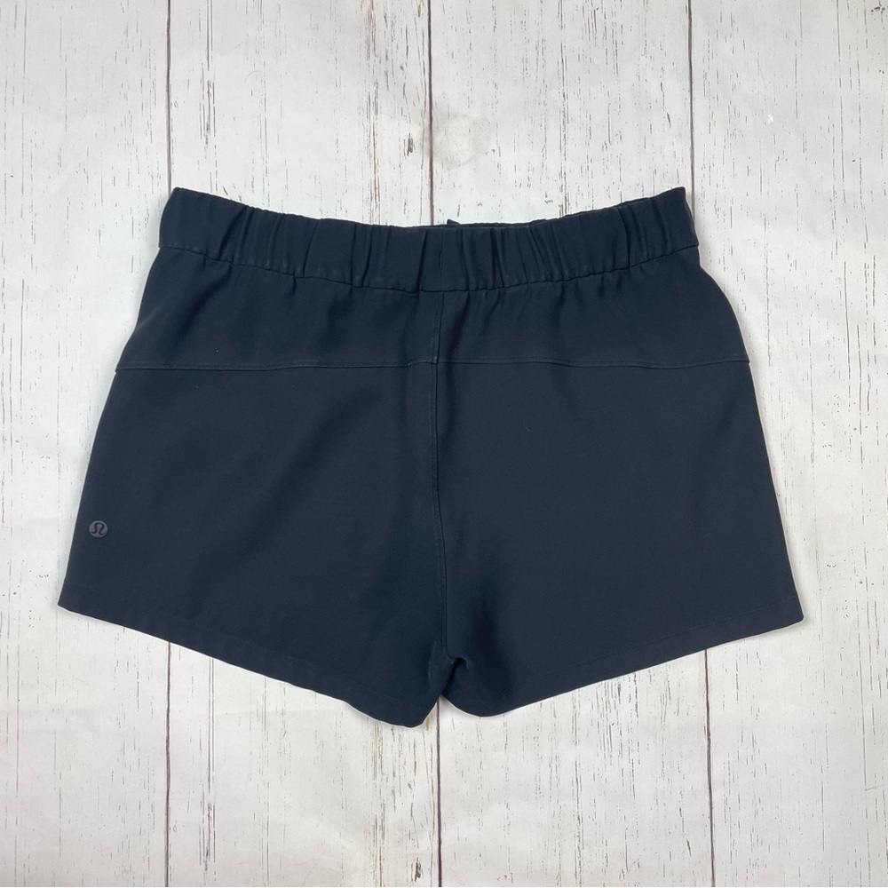 Lululemon On The Fly Short *Woven, *2.5” - Picture 2 of 10